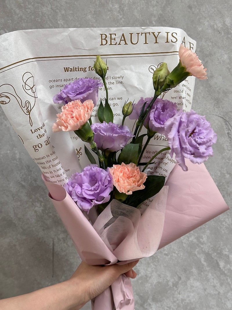 Mother's Day limited flowers_Three carnation bouquets imported from the United States_No delivery, self-pickup in Kaohsiung only - ตกแต่งต้นไม้ - พืช/ดอกไม้ หลากหลายสี