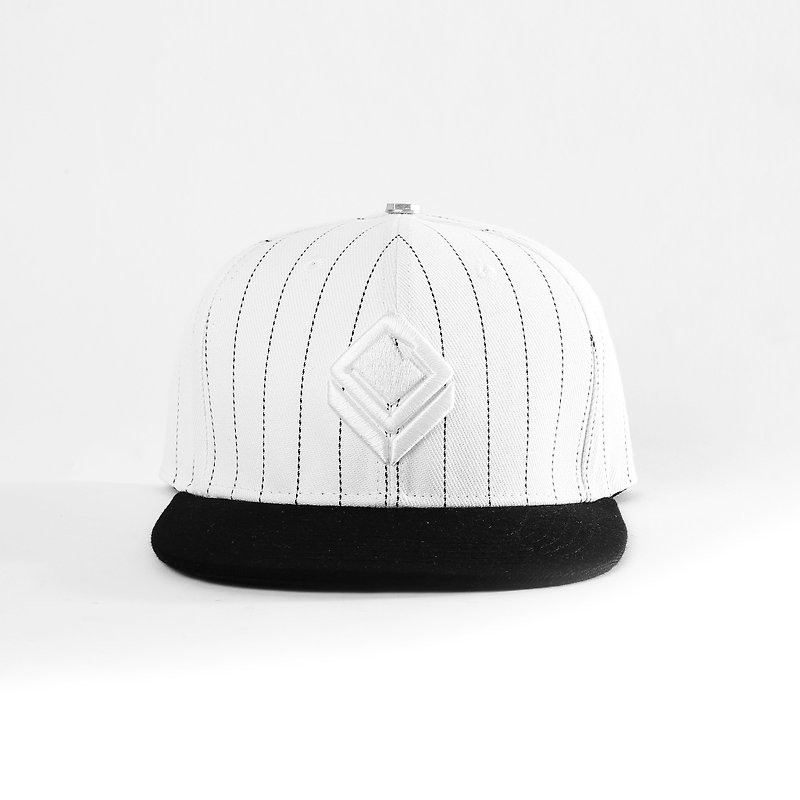 2016 RITE Logo品牌獨創｜經典棒球帽(白條紋) - 帽子 - 防水材質 白色
