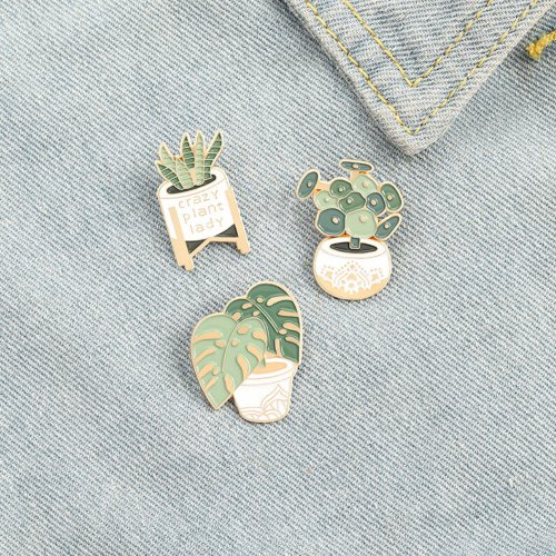 Bibi's fun and carefully selected - Wooden frame potted plant pins,  brooches and badges are cute and carefully selected!! - Shop bibiseyes  Badges & Pins - Pinkoi