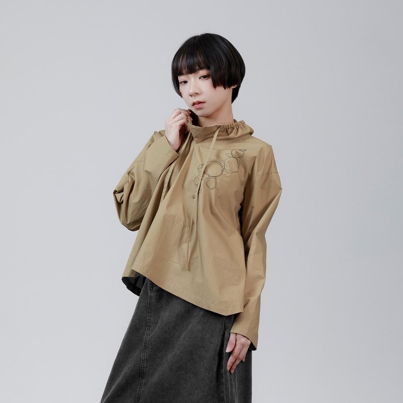 泡泡車線抽繩立領上衣 - 女上衣/長袖上衣 - 棉．麻 卡其色