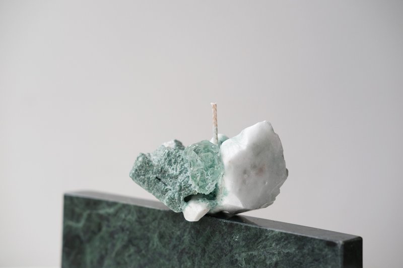 鑿石礫礦石水晶造型香氛蠟燭 - 香氛蠟燭/燭台 - 蠟 多色