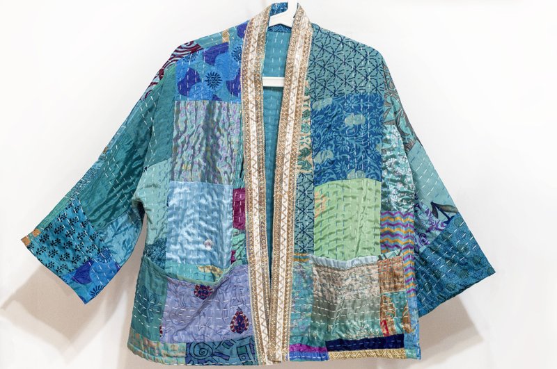 女裝 手工刺繡絲質外套 印度絲綢 紗麗拼接長袖拼布外套-藍色花朵 - 女大衣/外套 - 棉．麻 藍色