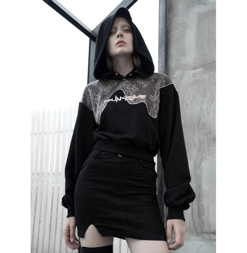 Punk Narcissus Hoodie - เสื้อผู้หญิง - วัสดุอื่นๆ สีดำ