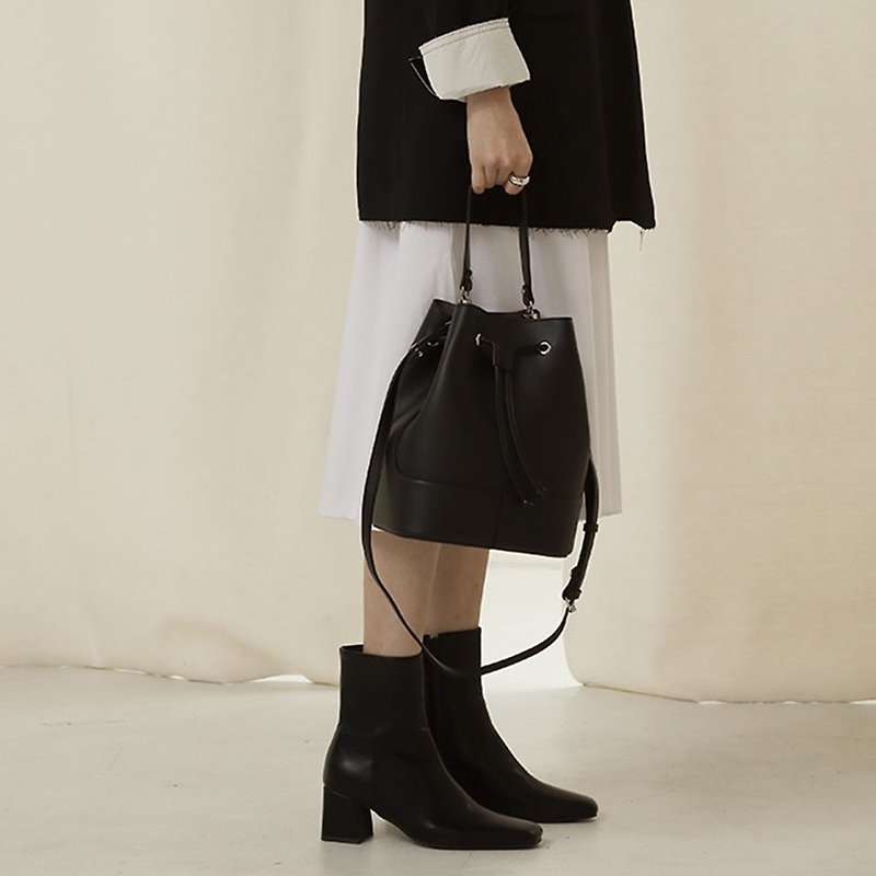 MUR Korean AIN  Vegan Leather bag (BLACK) - Messenger Bags & Sling Bags - Eco-Friendly Materials 
