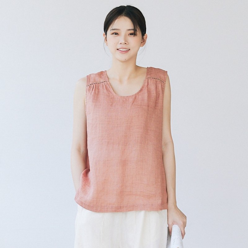 【Simply Yours】Front Nelia Linen Crew Neck Vest Pink F - เสื้อกั๊กผู้หญิง - ผ้าฝ้าย/ผ้าลินิน สึชมพู