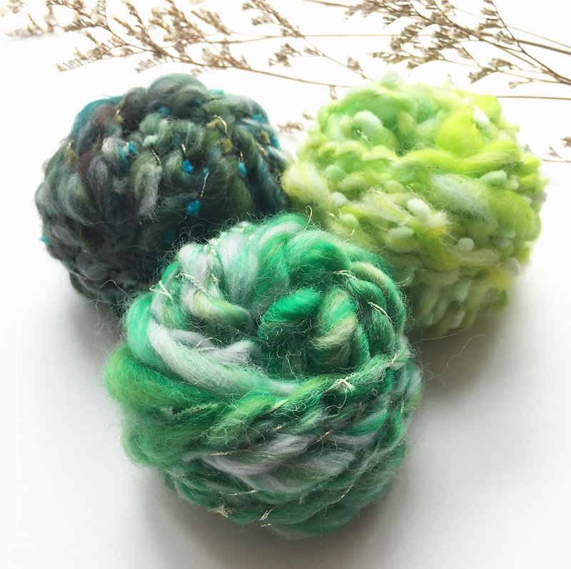 Forest green DIY hand twist ball bag / hand spinning line / hand wire / wool / DIY material / material package / hand for the material package - เย็บปัก/ถักทอ/ใยขนแกะ - ขนแกะ สีเขียว