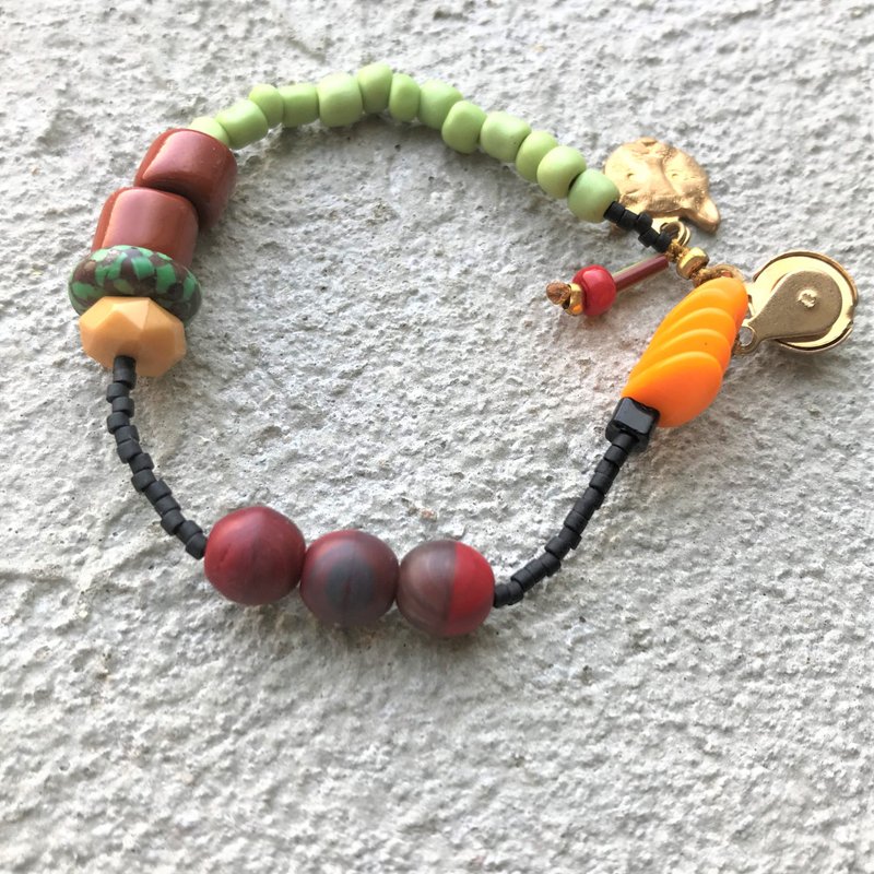 Cat and Mice • Beads beat Beads Bracelet - 020 - สร้อยข้อมือ - วัสดุอื่นๆ หลากหลายสี