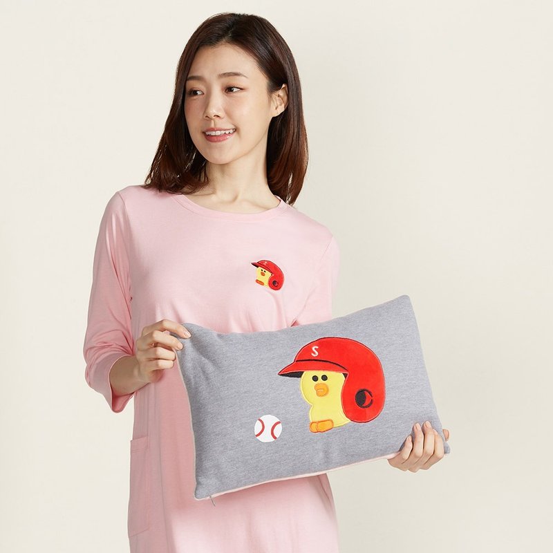 LINE FRIENDS | 莎莉棒球方形抱枕 (30x45公分) - 枕頭/抱枕 - 棉．麻 灰色