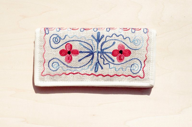 Valentine Natural cotton knit sense wallet / long wallet / national wind purse / wallet - forest wind hand-embroidered flowers - กระเป๋าสตางค์ - งานปัก หลากหลายสี