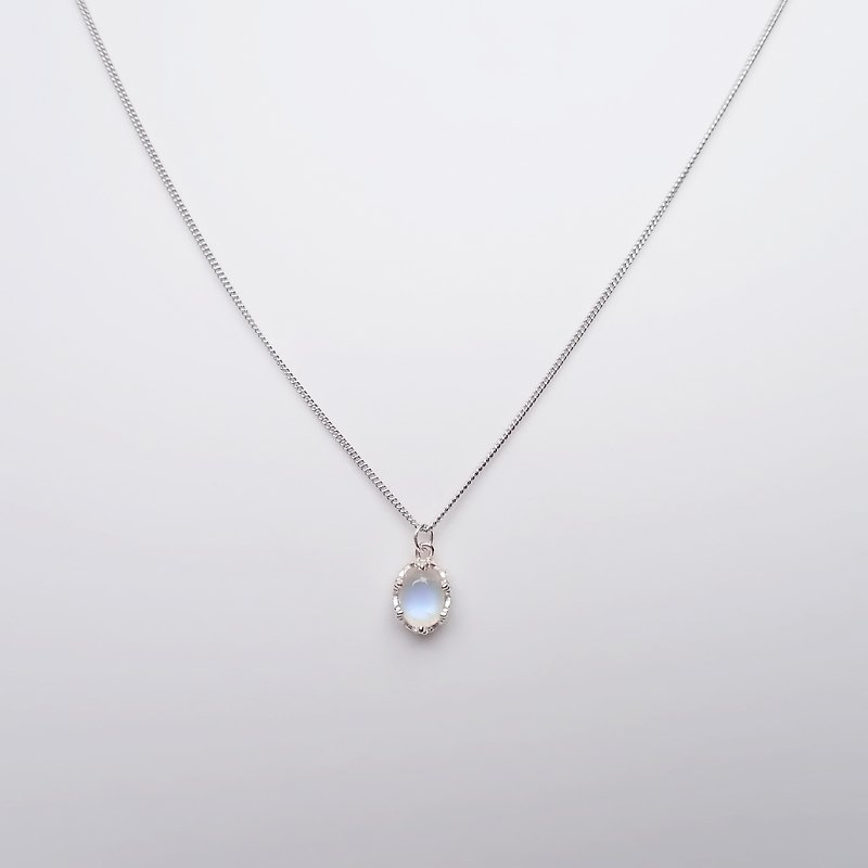 Moonstone small crown necklace 925 sterling silver necklace - สร้อยคอ - เงิน ขาว