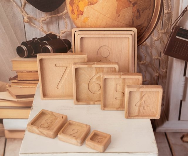 木製ピラミッド数字プレート - モンテッソーリ教材、子供用知育玩具