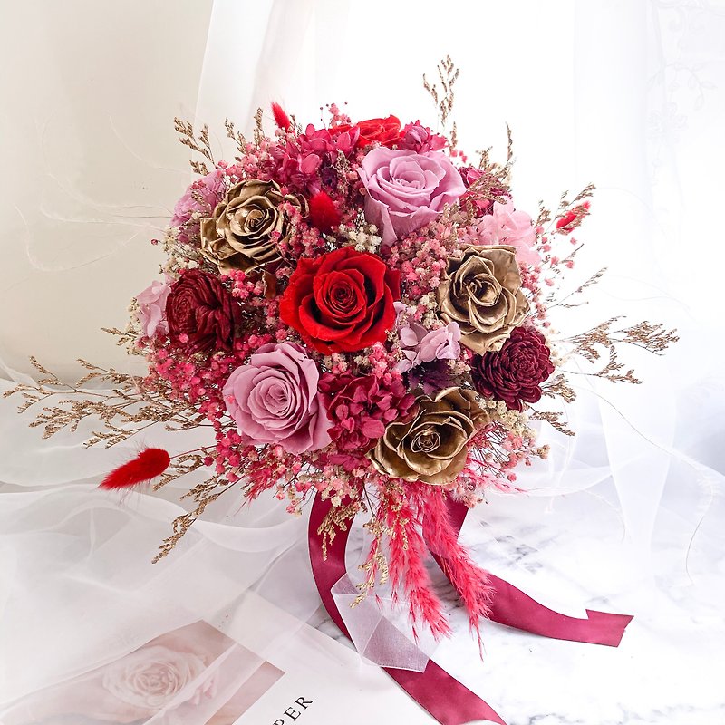 莫蘭紅金玫瑰捧花 乾燥花 不凋花 新娘 結婚 新年 胸花 婚禮小物 - 乾花/永生花 - 植物．花 紅色