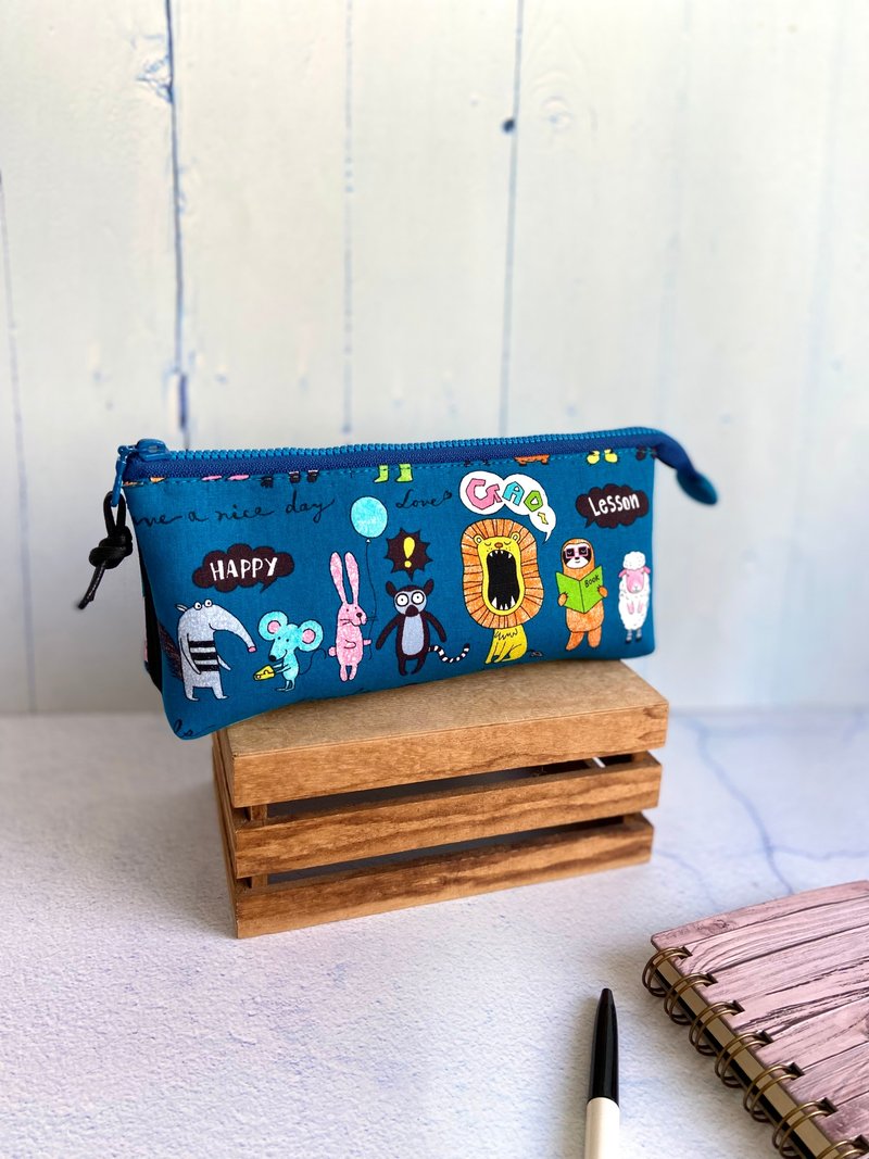 I love class three-layer pencil bag Japanese cotton cloth production graduation Christmas New Year exchange birthday gift - Pencil Cases - Cotton & Hemp 