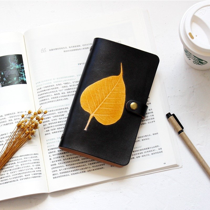 Such as Wei black with yellow tea Bodhi leaf 19 * 11cm A6 leather notebook diary creative gift notepad can be customized handmade - สมุดบันทึก/สมุดปฏิทิน - หนังแท้ สีดำ