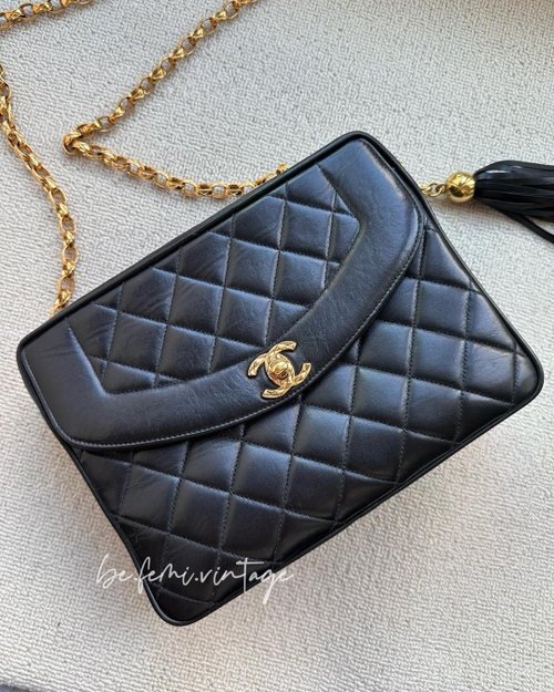 Be Femi Vintage 珍藏中古選物 中古Chanel Diana雕花鏈扣流蘇金球相機包