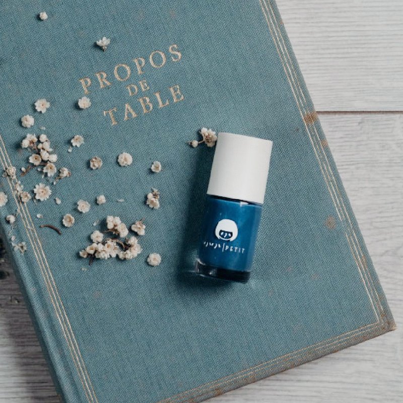 Walk the Danube [Blue Series] Peel-off Non-toxic Water-based Nail Polish 7ml - Nail Polish & Acrylic Nails - Other Materials Blue