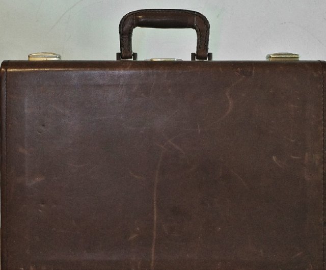 日本製 本革 クラシック ブリーフケース 小型スーツケースグレー茶 レザー 表面完備 内箱綺麗 - ショップ 雷紋印古物屋 Raimonjirushi  Vintage ブリーフケース - Pinkoi