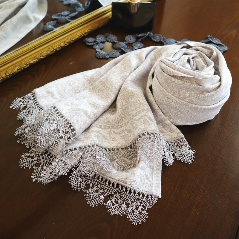Made to order / PREMIUM OYA lace Thick cotton shawl  - Ates - Pale Gray - ผ้าพันคอ - ไฟเบอร์อื่นๆ สีเทา