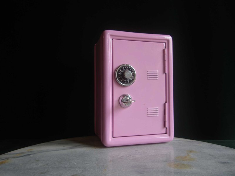 [OLD-TIME] Early Taiwan-made safe deposit box - กระปุกออมสิน - วัสดุอื่นๆ หลากหลายสี