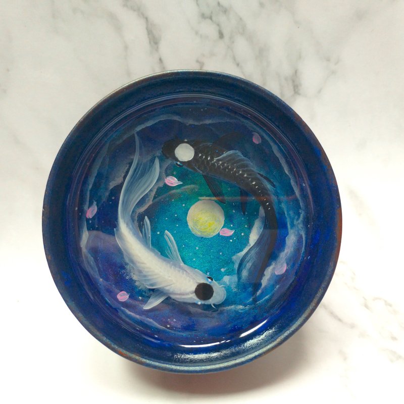 陰陽鯉魚星夜空 3D樹脂畫手繪 永生魚 可私人客製 - 擺飾/家飾品 - 樹脂 多色