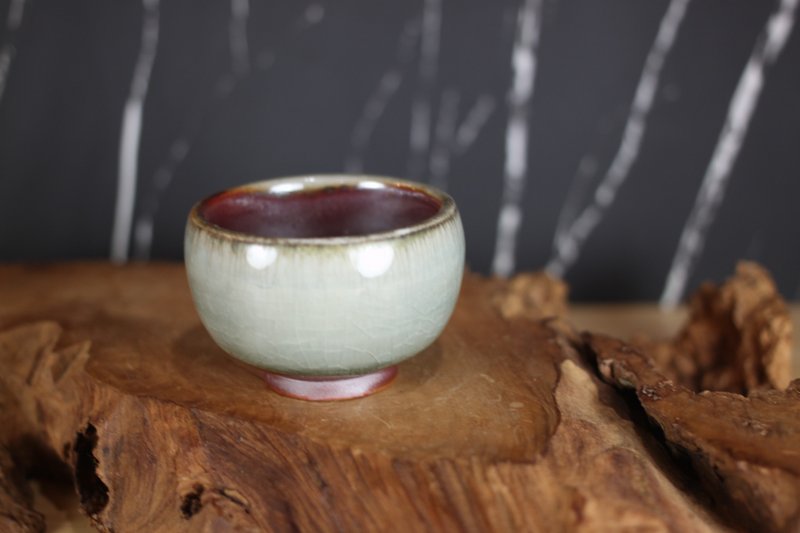 [Christmas Gift Box] 70ml wood-fired Shino glaze hand-drawn tea cup handmade by the famous Ye Minxiang - Cups - Porcelain 