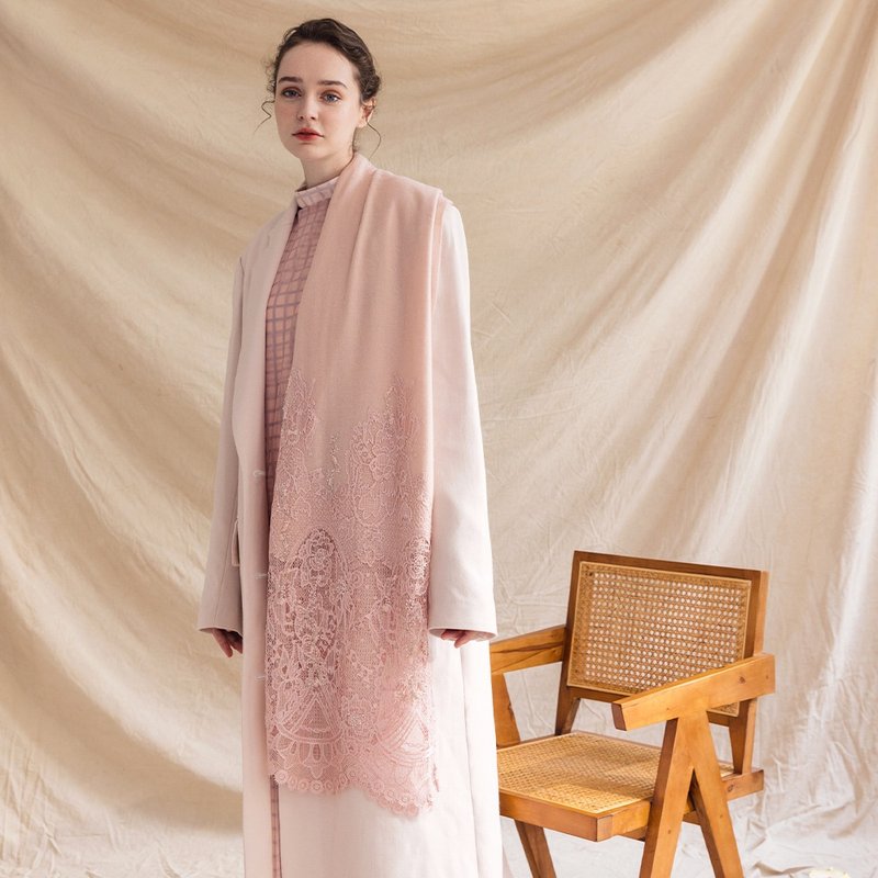 [Light Luxury] Alvira Palace Rose Beaded Lace Embroidery Pure Cashmere Cashmere Scarf - Knit Scarves & Wraps - Other Materials Pink