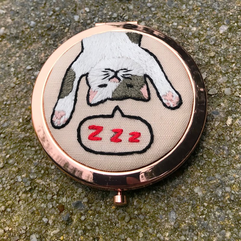 【Off-season sale】Pocket Mirror / Love to sleep all day - 彩妝刷具/鏡子/梳子 - 亞麻 卡其色