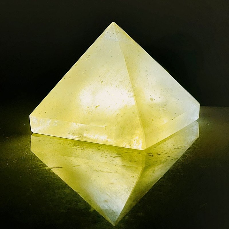 【利比亞隕石金字塔】黑色利比亞隕石 - 擺飾/家飾品 - 寶石 黃色