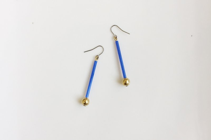 魔法棒 黃銅寶藍色玻璃珠耳環 - 耳環/耳夾 - 其他金屬 藍色