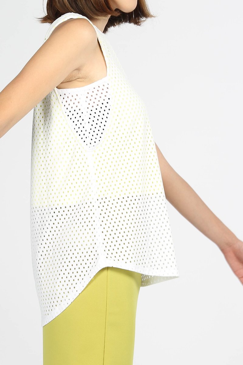 Double-layer hole cloth breathable sleeveless shirt-yellow - เสื้อกั๊กผู้หญิง - เส้นใยสังเคราะห์ สีเหลือง