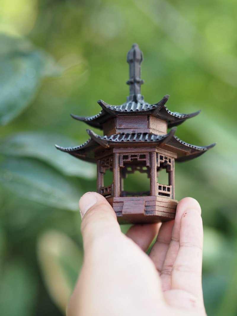 Japanese pavilion model scale model for diorama or home and garden decoration - Items for Display - Wood Brown