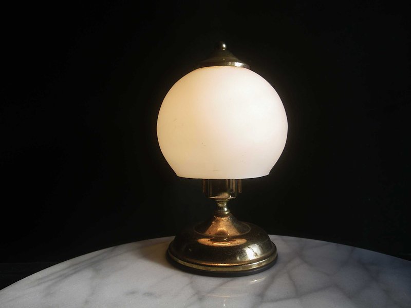 【OLD-TIME】Early Second-hand Taiwanese Glass Table Lamp