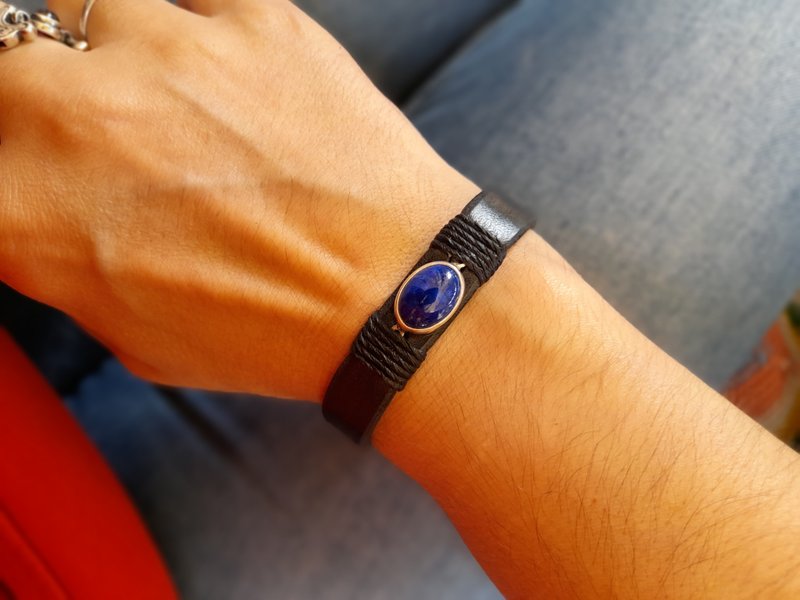 青金石 純銀吊墜 黑色皮革手環 手工製作 - 手鍊/手環 - 寶石 黑色