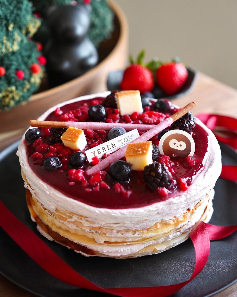 Strawberry berry sundae layer cake 6 inches home delivery - เค้กและของหวาน - อาหารสด 