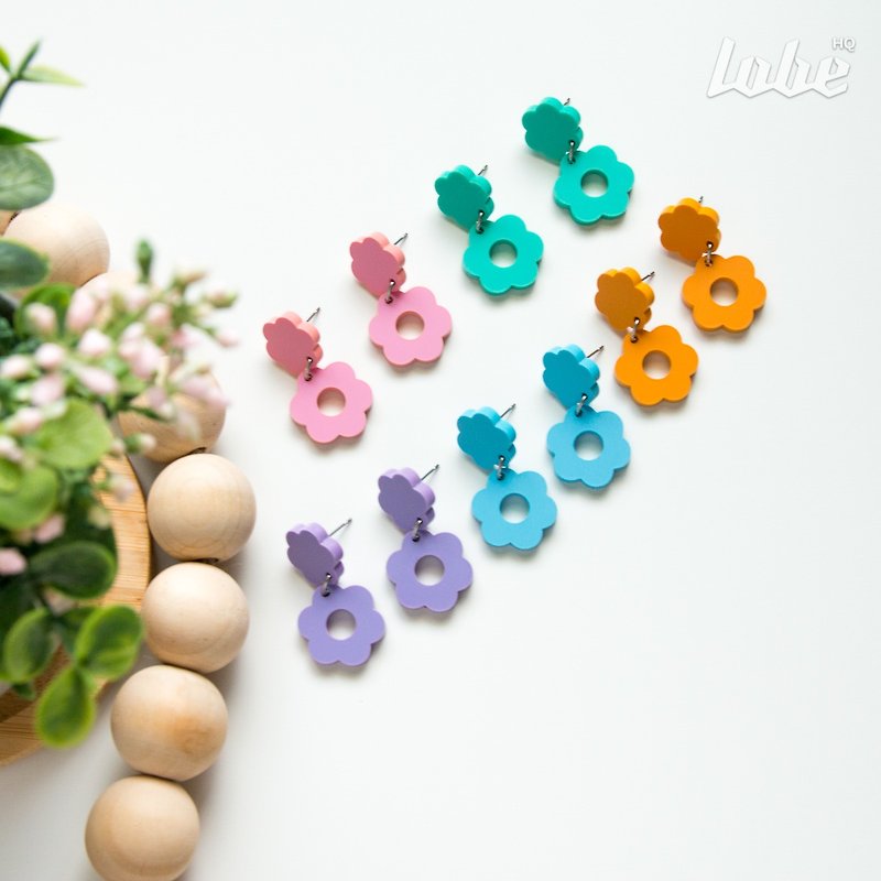 Mini Retro Flower Acrylic Earrings ต่างหูอะคริลิคดอกไม้สไตล์รีโทรแบบมินิ - ต่างหู - อะคริลิค หลากหลายสี