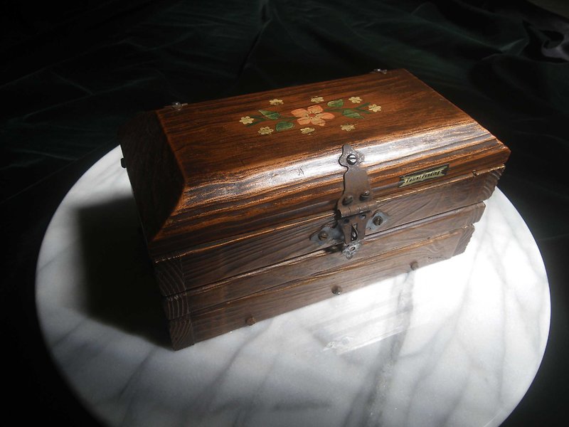 [OLD-TIME] Early second-hand European collection wooden box wooden box (with lock and key) - กล่องเก็บของ - วัสดุอื่นๆ 