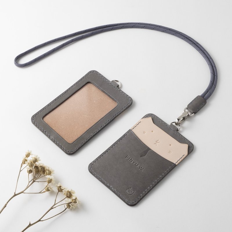 Leather ID holder - Cat Friend Series [Noodle Tea] - Original design - Fully handmade vegetable tanned leather - ID & Badge Holders - Genuine Leather Gray