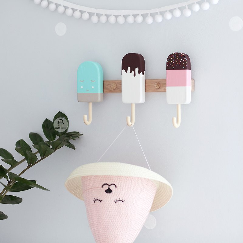 Clothes and towel hanger for nursery with wooden ice cream hooks - 居家收納/收納盒/收納用品 - 木頭 