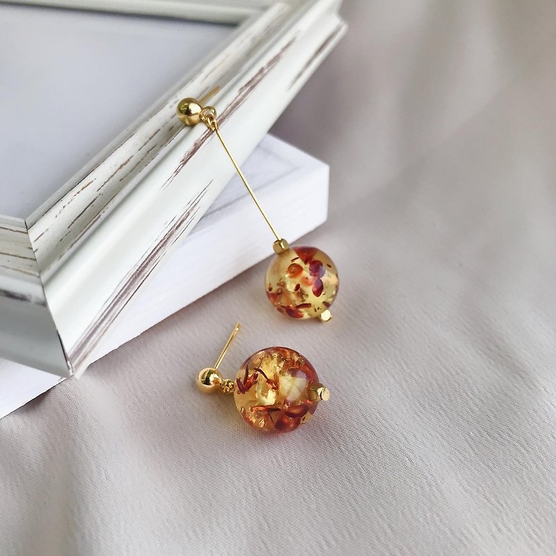 24K gold-plated Bronze day of amber Stone ear earring - ต่างหู - พลาสติก สีทอง
