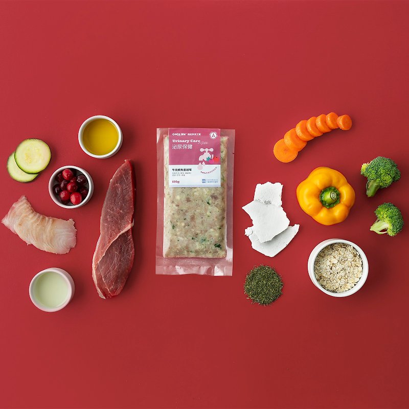 CoCoNU+(ココヌプラス) 機能性生鮮食品 主食[猫・犬の尿の健康管理] 牛スナッパー クランベリー 150g/パック - ペットドライフード・缶詰 - 食材 レッド