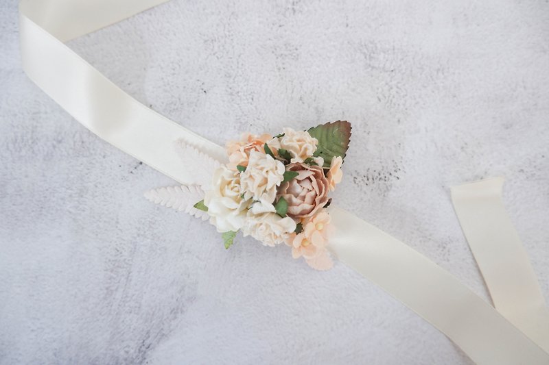 Wedding flower wrist corsage sunflower, earth tone peach, floral bracelet - Corsages - Paper Khaki