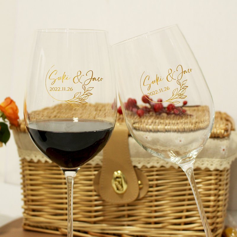 Celebration Gifts | Customized Red Wine Pair of Glasses Gifts for New People and Friends Customized Engraving Gifts - แก้วไวน์ - แก้ว 