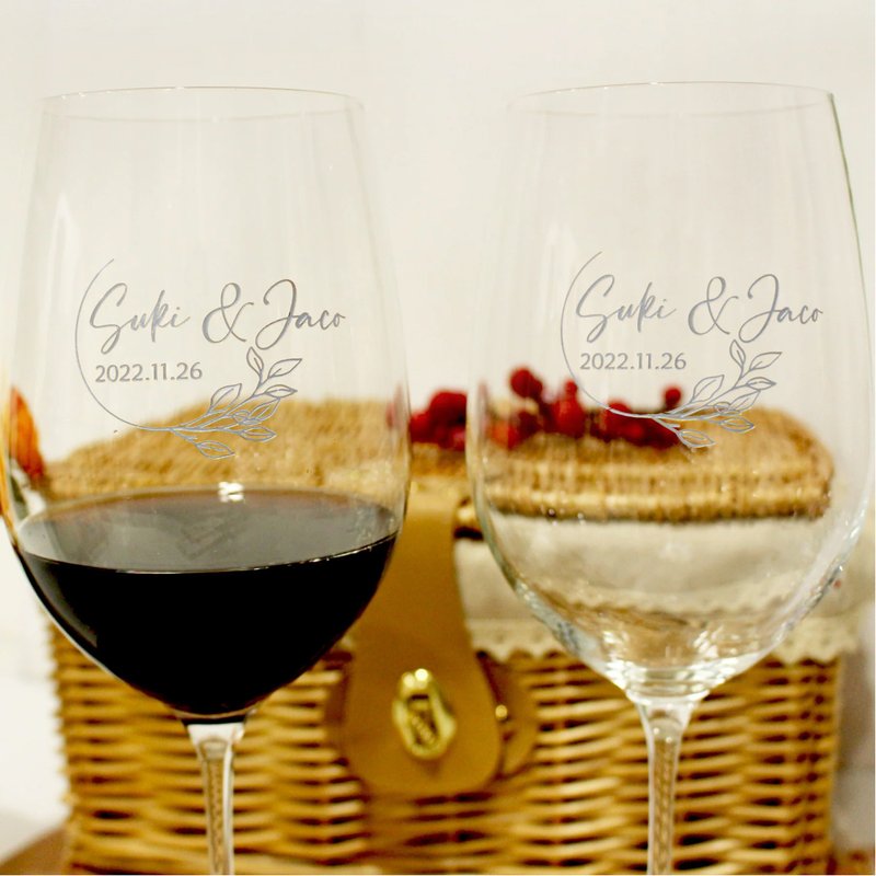 Celebration gifts | Customized red wine pairing gifts for newlyweds and customized engraved gifts for friends - แก้วไวน์ - แก้ว 