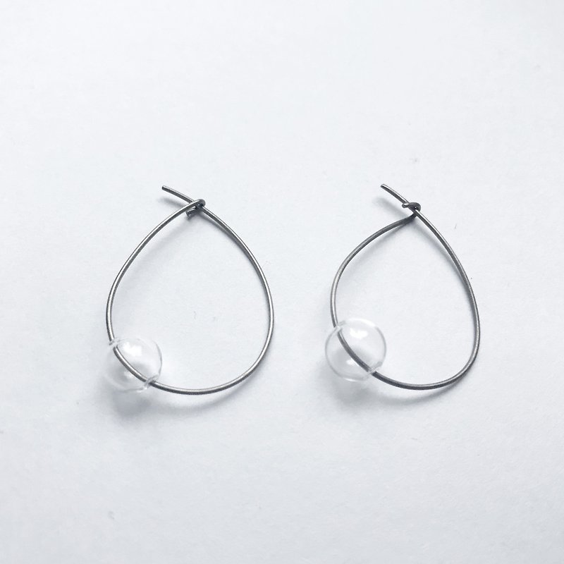 [Clear Product] Simple Water Drop Transparent Bubble Glass Bead Hoop Earrings - Earrings & Clip-ons - Glass Gray