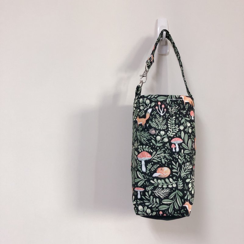 [Snowflake Pear] Fox Mushroom Drink Bag/Walking Bag/Eco-friendly Cup Bag - Other - Cotton & Hemp Multicolor