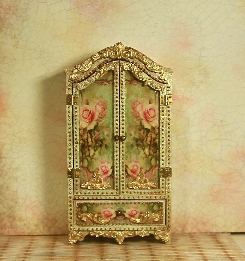 Miniature wardrobe for a dollhouse in 1:12 scale. For doll House. - อื่นๆ - ไม้ หลากหลายสี