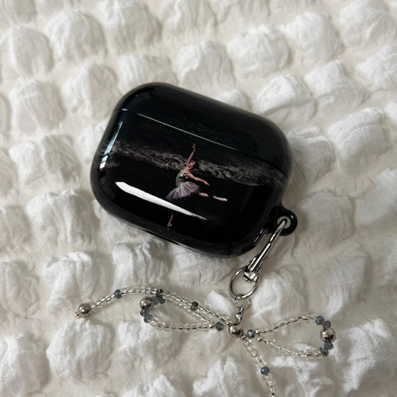 Swansong - Glossy AirPods Case - Ballet Core Hard Black - ที่เก็บหูฟัง - พลาสติก สีดำ