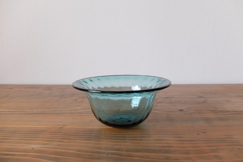 Blown glass bowl (green) - ถ้วยชาม - แก้ว สีเขียว