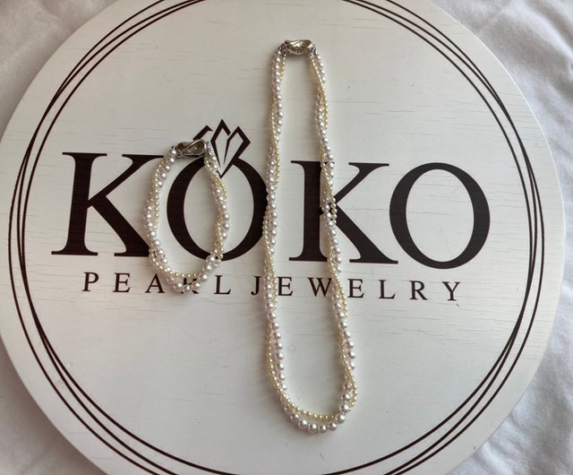 あこや真珠2.5クリーム色と4.5ミリ白系 ベビーパール二連ネックレス