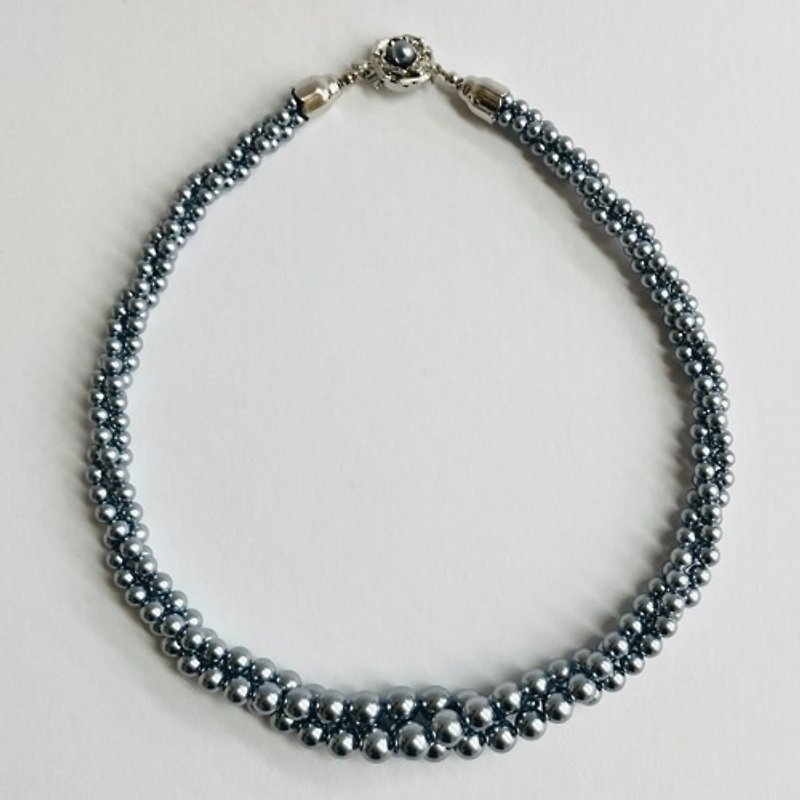 Glass pearl 3-strand twist necklace/4x8mm approx. 43.5cm/blue gray/made in Japan - สร้อยคอ - แก้ว สีเทา